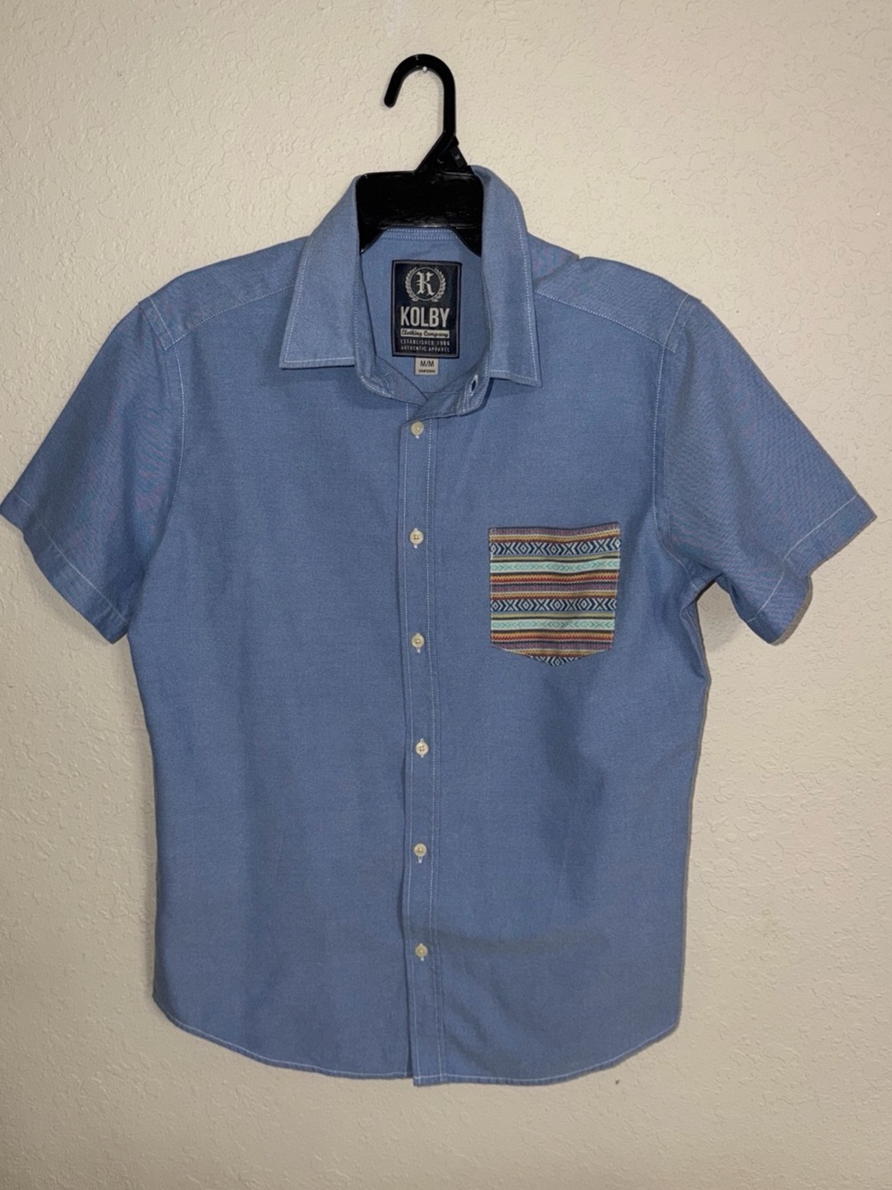 Kolby Clothing Company man’s Short Sleeve Blue button-down shirt Size M